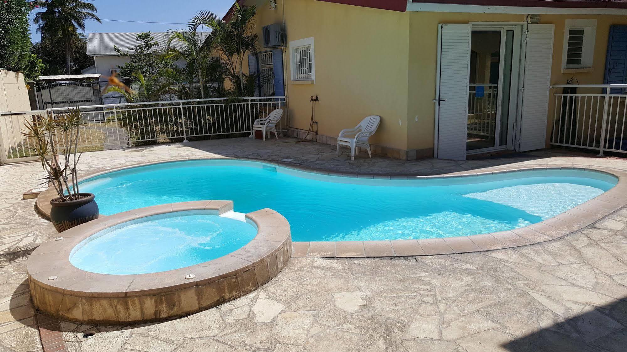 Aquabeach La Saline Le Bains Bagian luar foto